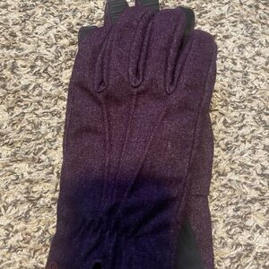 Lululemon Athletica Deep Purple Gloves
